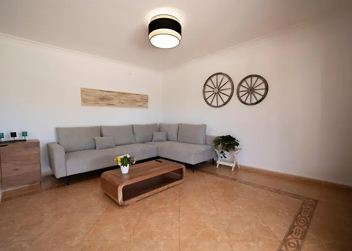 Victoria Paradise Villa