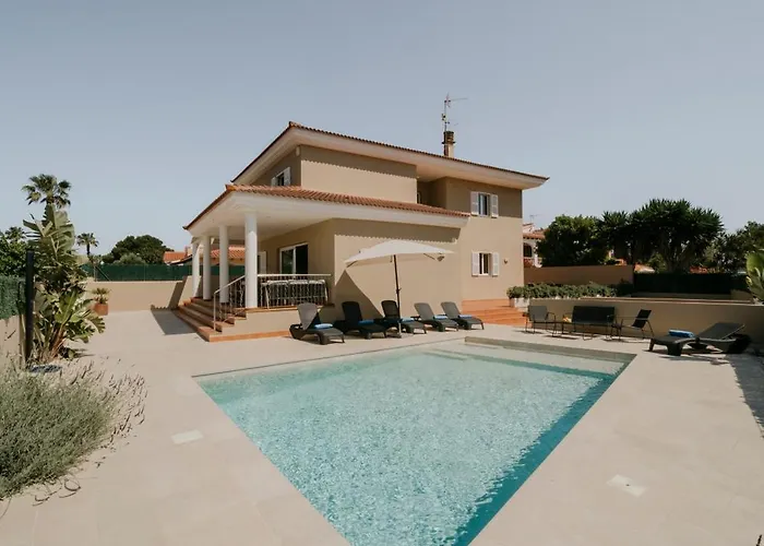 Victoria Paradise Villa *