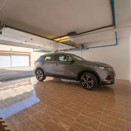 Victoria Paradise 卡拉恩·布拉内斯