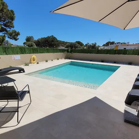 Victoria's Paradise Villa